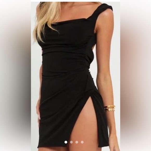 Tiger Mist Dresses & Skirts - Tiger Mist Black Joslyn Mini dress SOLD OUT